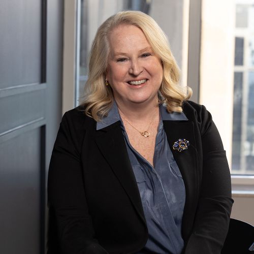 Suzanne Fisher headshot